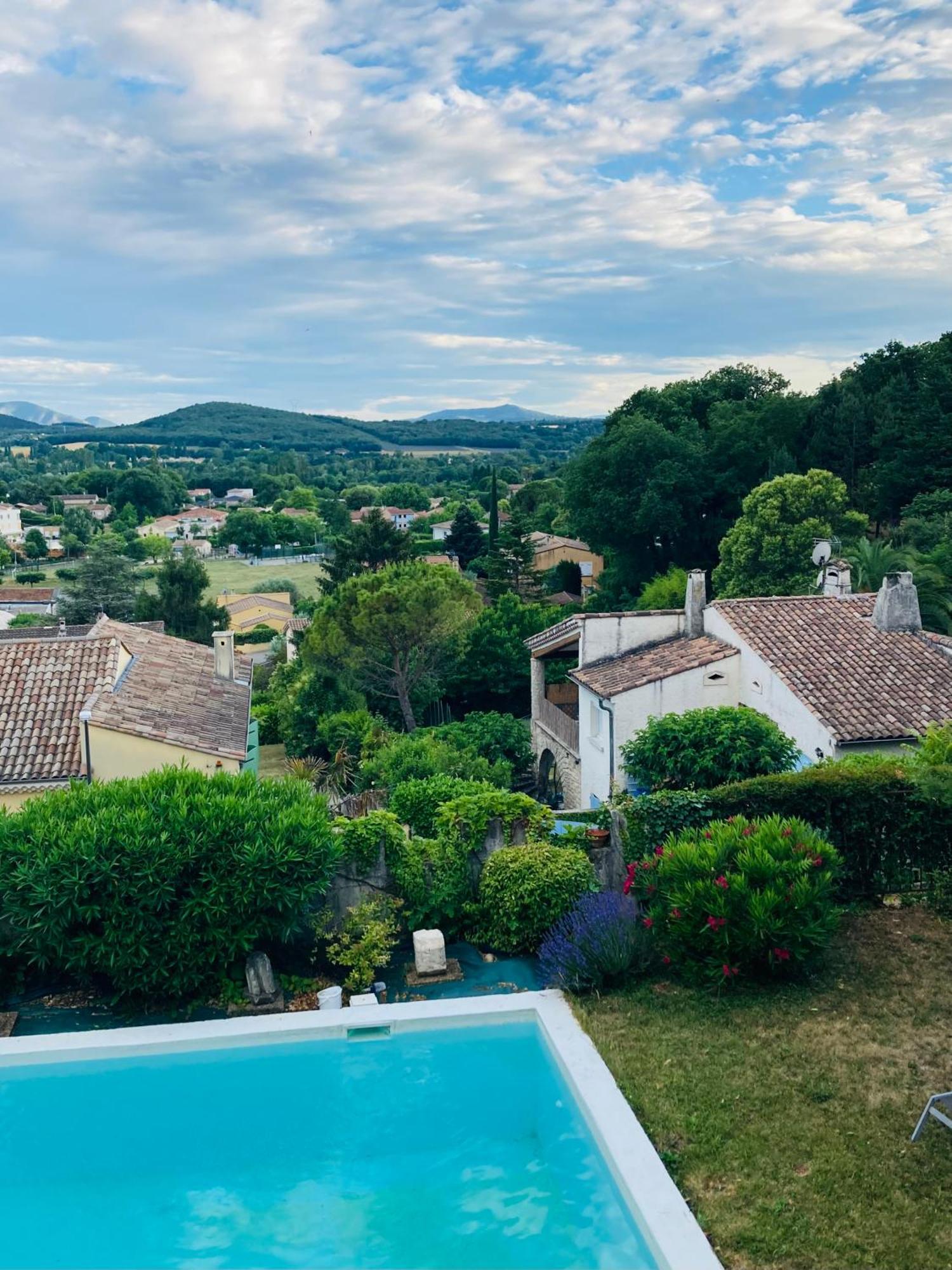 モンブシェ＝シュル＝ジャブロンPeaceful Retreat In Drome Provencale Castelアパートメント エクステリア 写真
